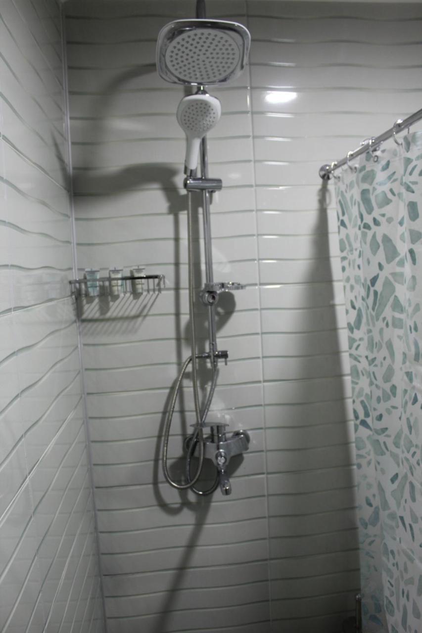 Guesthouse Alpenrose Mestia Ngoại thất bức ảnh