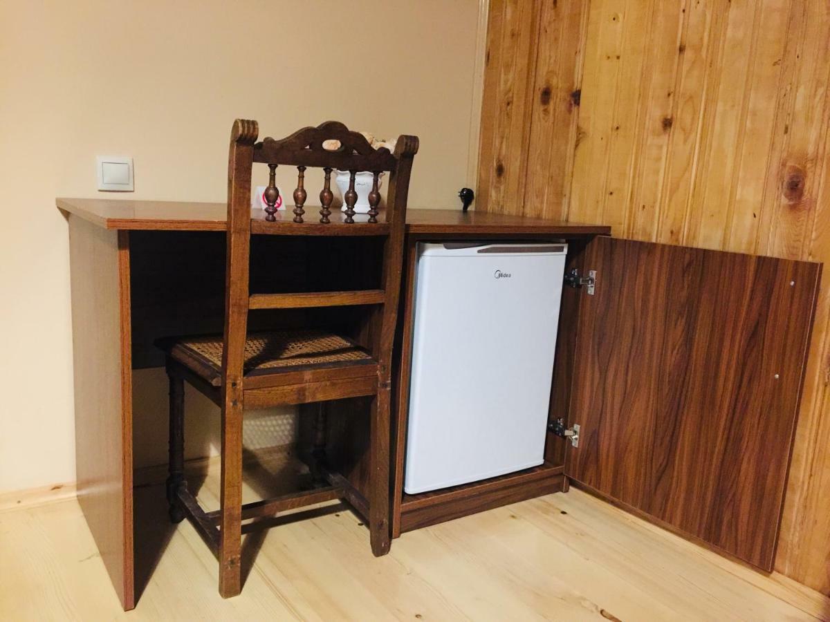 Guesthouse Alpenrose Mestia Ngoại thất bức ảnh